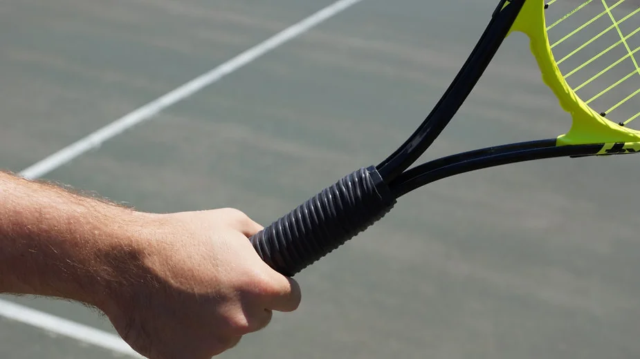 tennis racquet