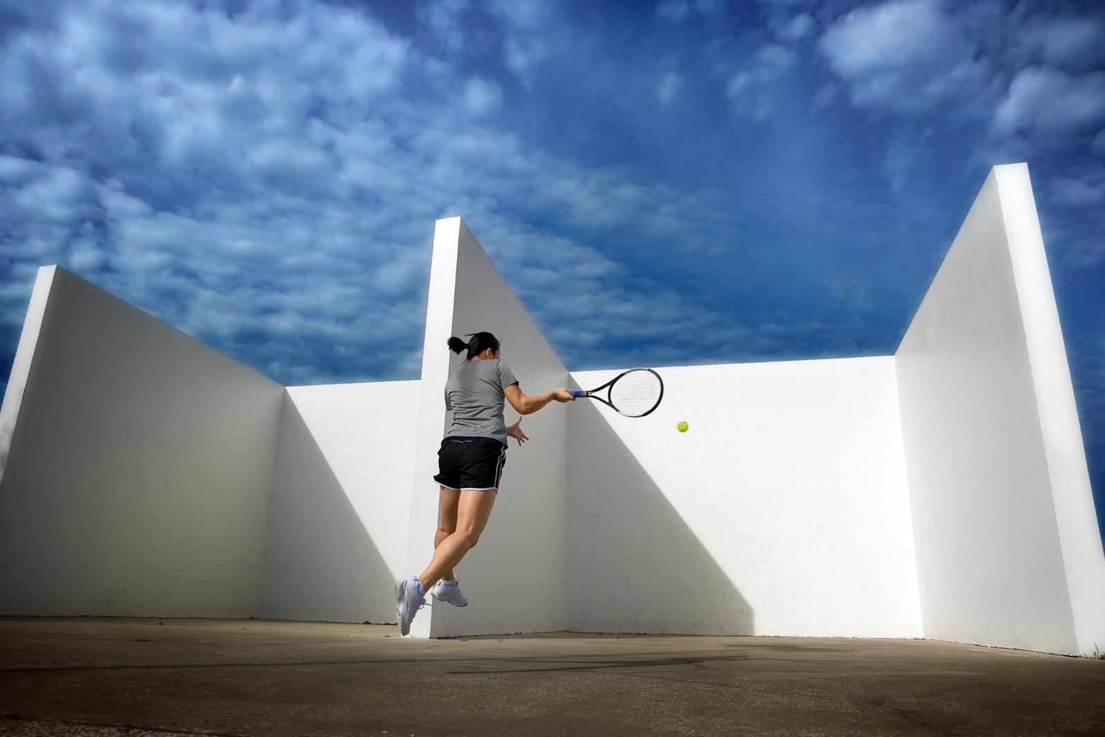 practice tennis