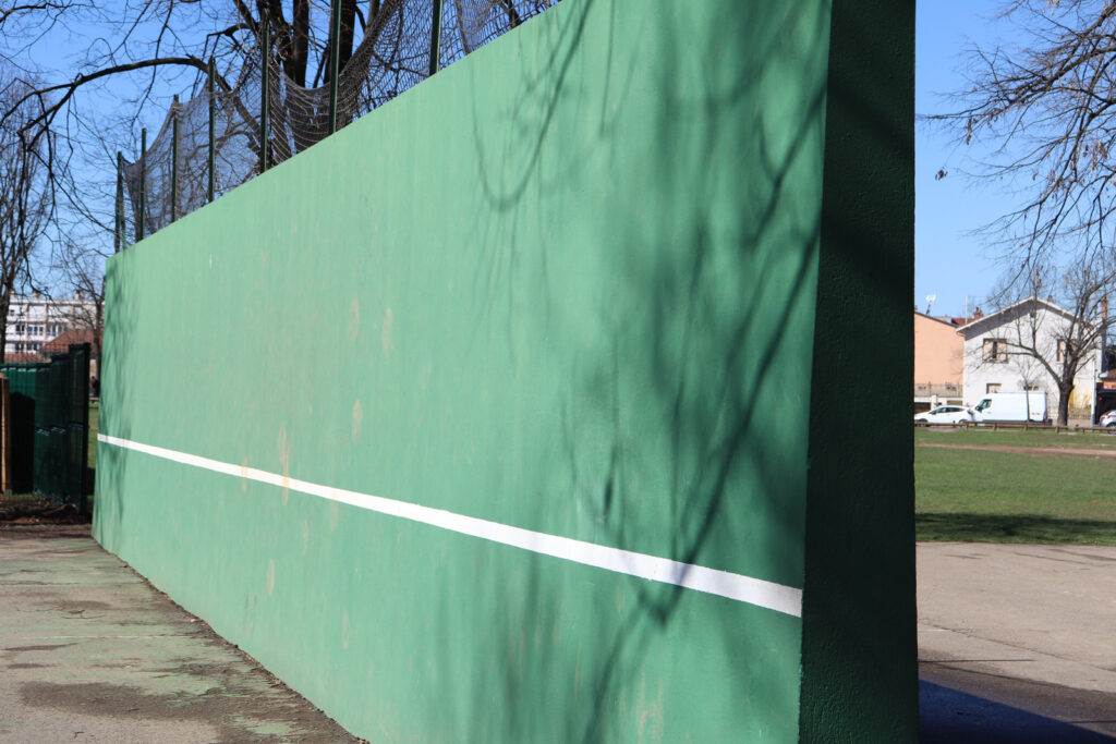 tennis practice wall