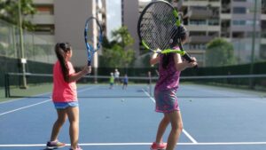 junior tennis lessons